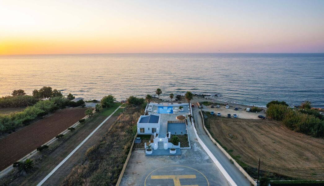 Villa Pueblo-Thalassa