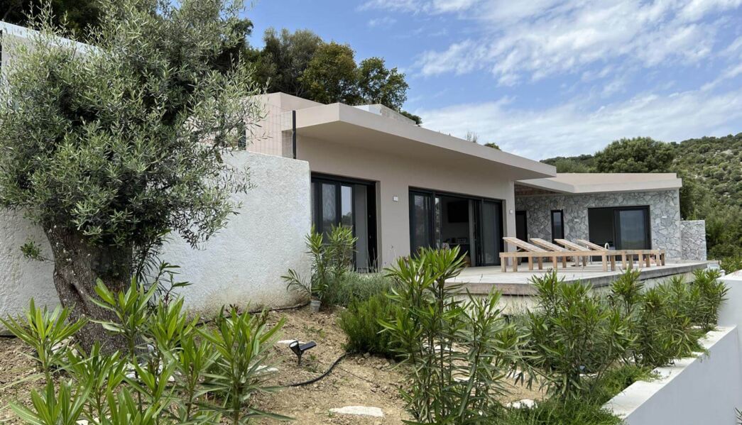 Villa Epsilon