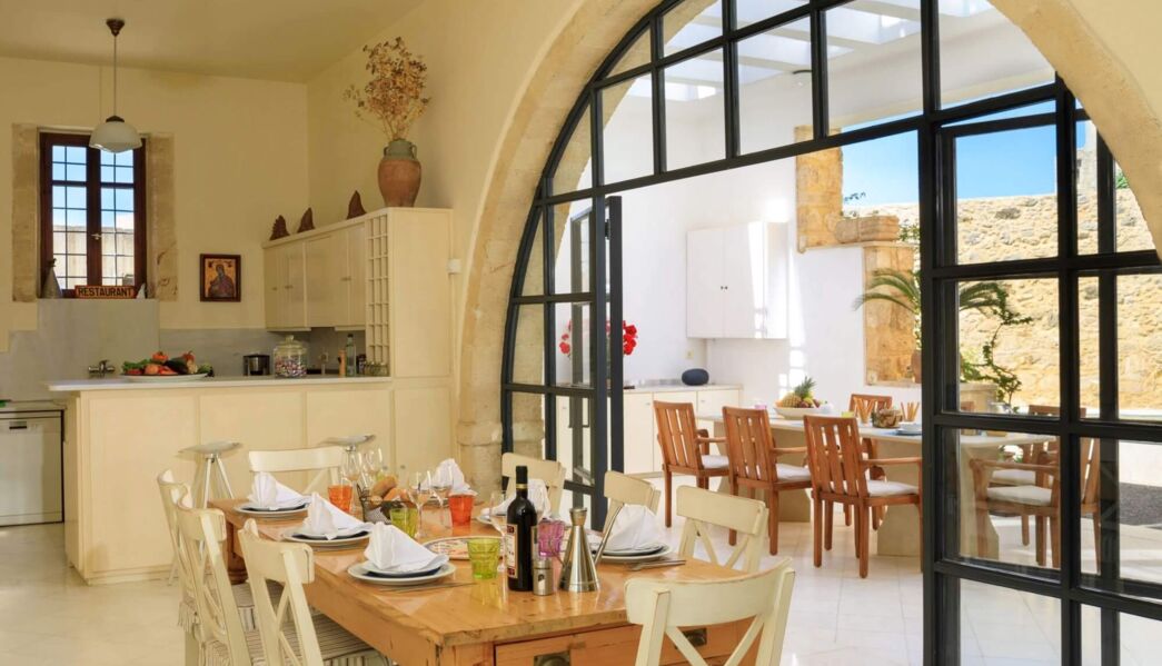 Villa Maroulas
