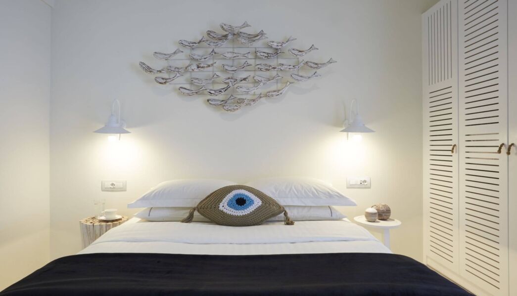 Eolia Kamari Villa