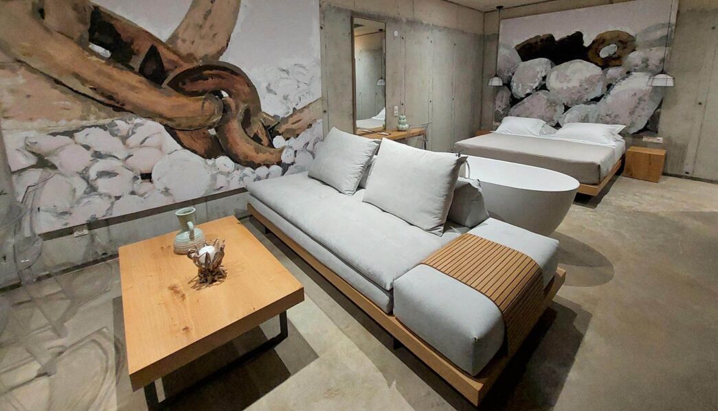 Marnos Junior Suites