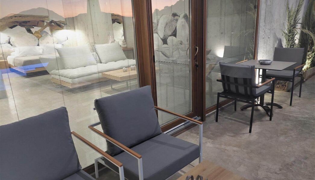 Marnos Junior Suites