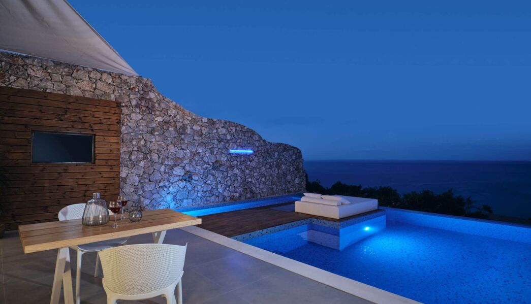 Emerald Cave Suite