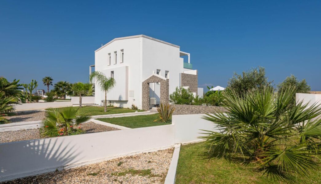 Xenos Villa 4