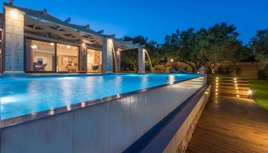 Avra Luxury Villa & Spa