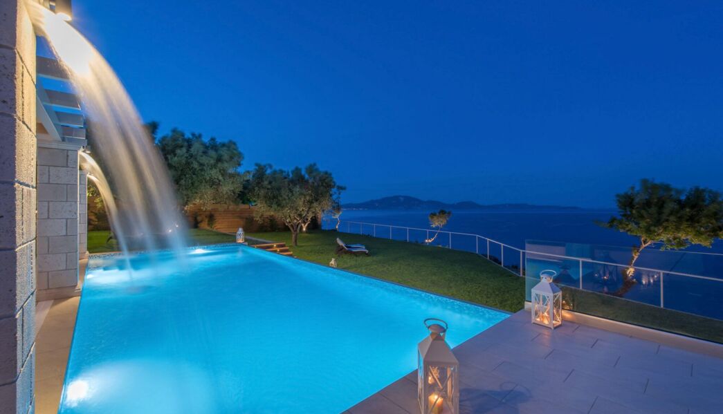 Avra Luxury Villa & Spa