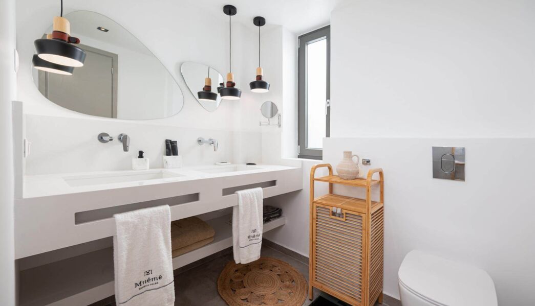 Mnḗmē Two-Bedroom Villa