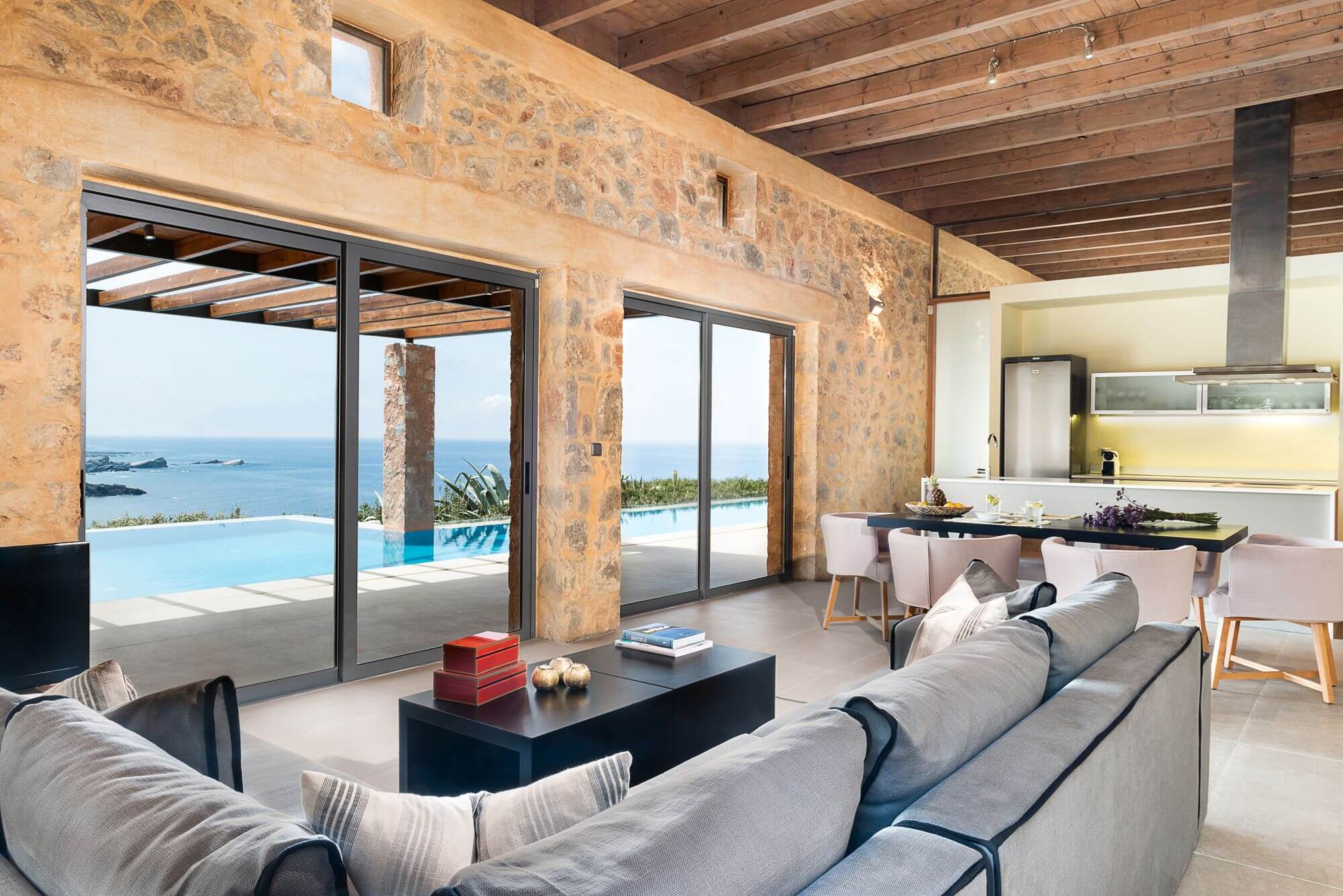 Luxusvilla auf Kreta in Strandnähe mit Pool buchen - VILLTRAVEL ...